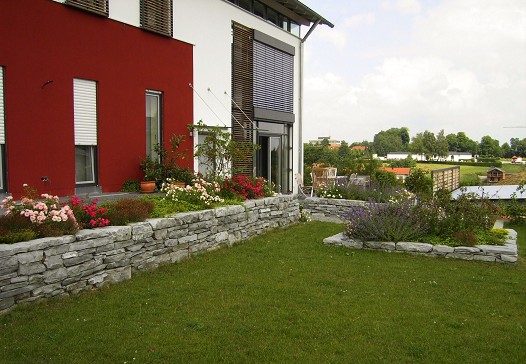 Gartenanlage am Hang