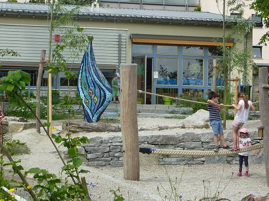 Spielbereich am Mehrgenerationenhaus